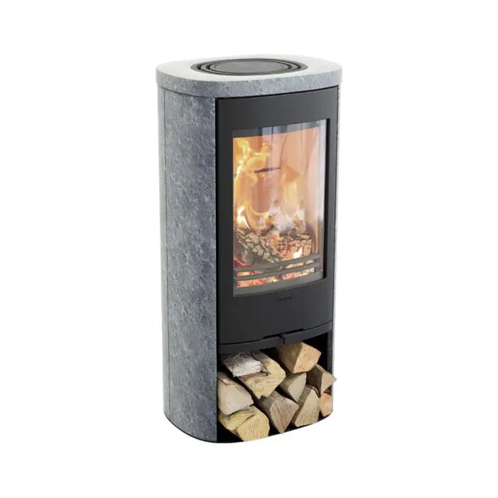 Contura 820T Style med klebersteinspaneler og vedrom — produktbilde fra Contura